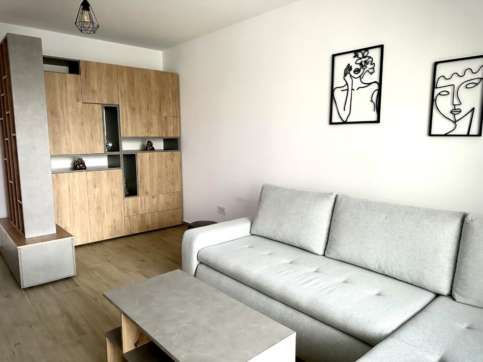 4FriendsCoresiBrasov-C image00018